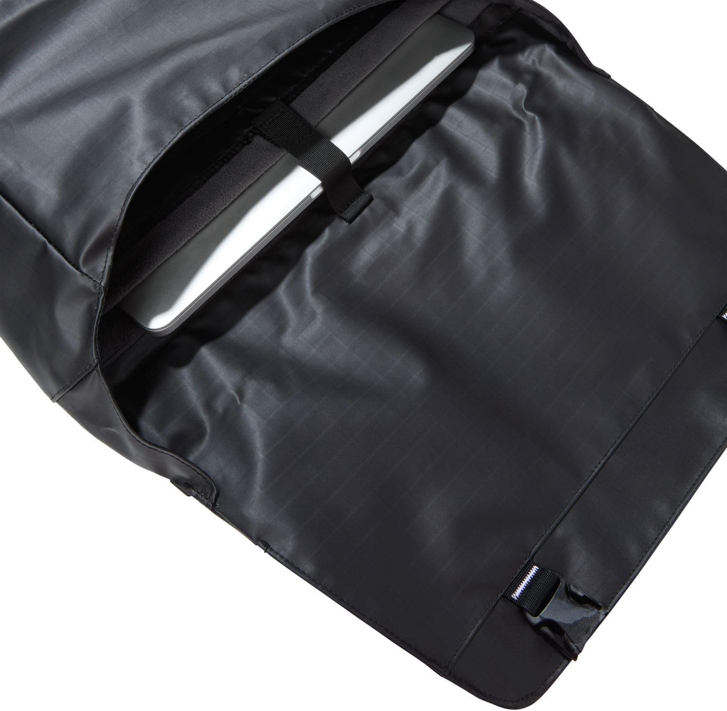 THE NORTH FACE Base Camp Voyager Messenger Bag