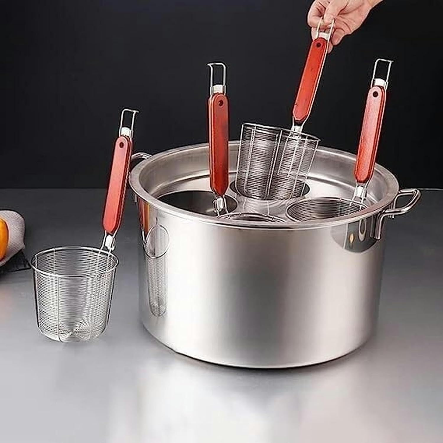 Commercial Stainless Steel Pasta Cooker Set with Dividers, 3/5/6 Mesh Filter Baskets, Strainer, Stock Pot, Ideal for Noodles, Pasta, Dumplings, Soups, Compatible with All Cooktops