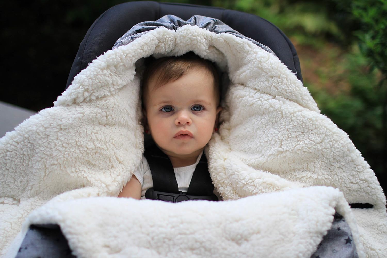 7AM Baby Car Seat Blanket - Multifunctional Car Seat Cover for Toddlers, Winter Stroller & Car Seat Swaddle Blanket, Micro-Fleece & Plush Lined Warm Carseat Cover | (Heather Grey, Large 6-18M)