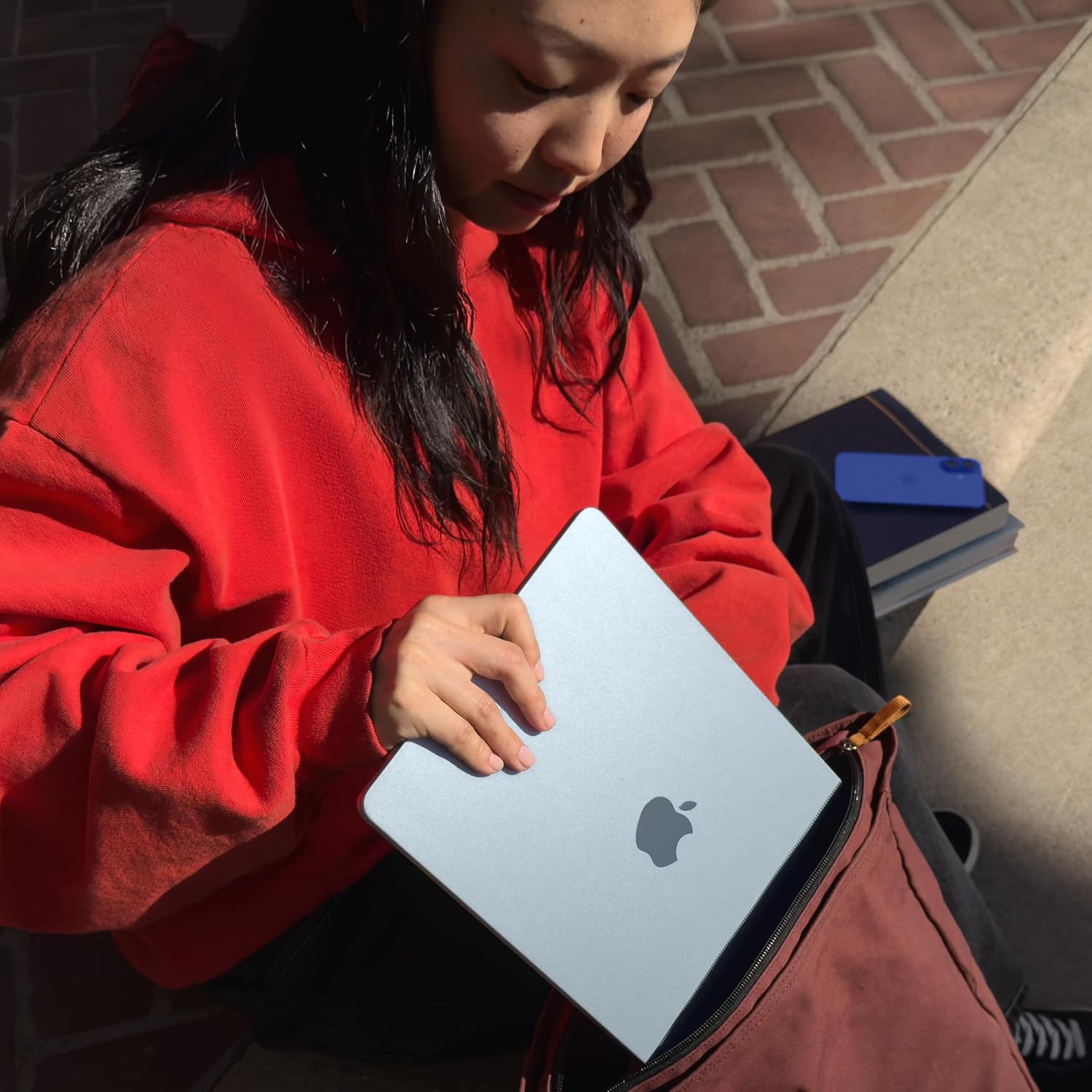 Apple 2025 MacBook Air with Apple M4 Chip, 13-inch, 16GB Unified Memory, 512GB SSD Storage (QWERTY English) Midnight (Renewed)
