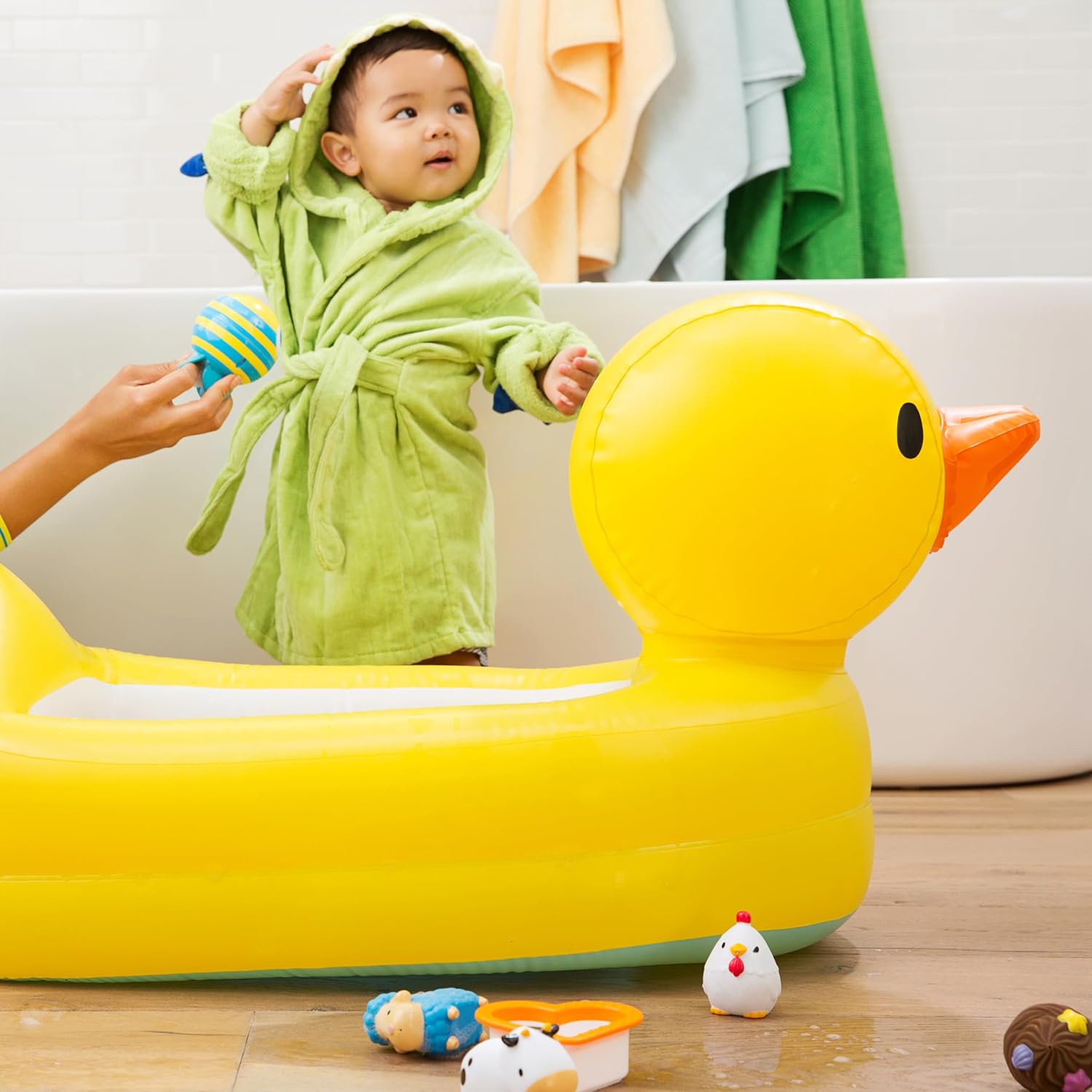 Munchkin Duck Inflatable Baby Bathtub for Babies 6-24 Months,White Hot Heat Alert,Great for Home or Travel,Classic Yellow Ducky,(Pack of 6)