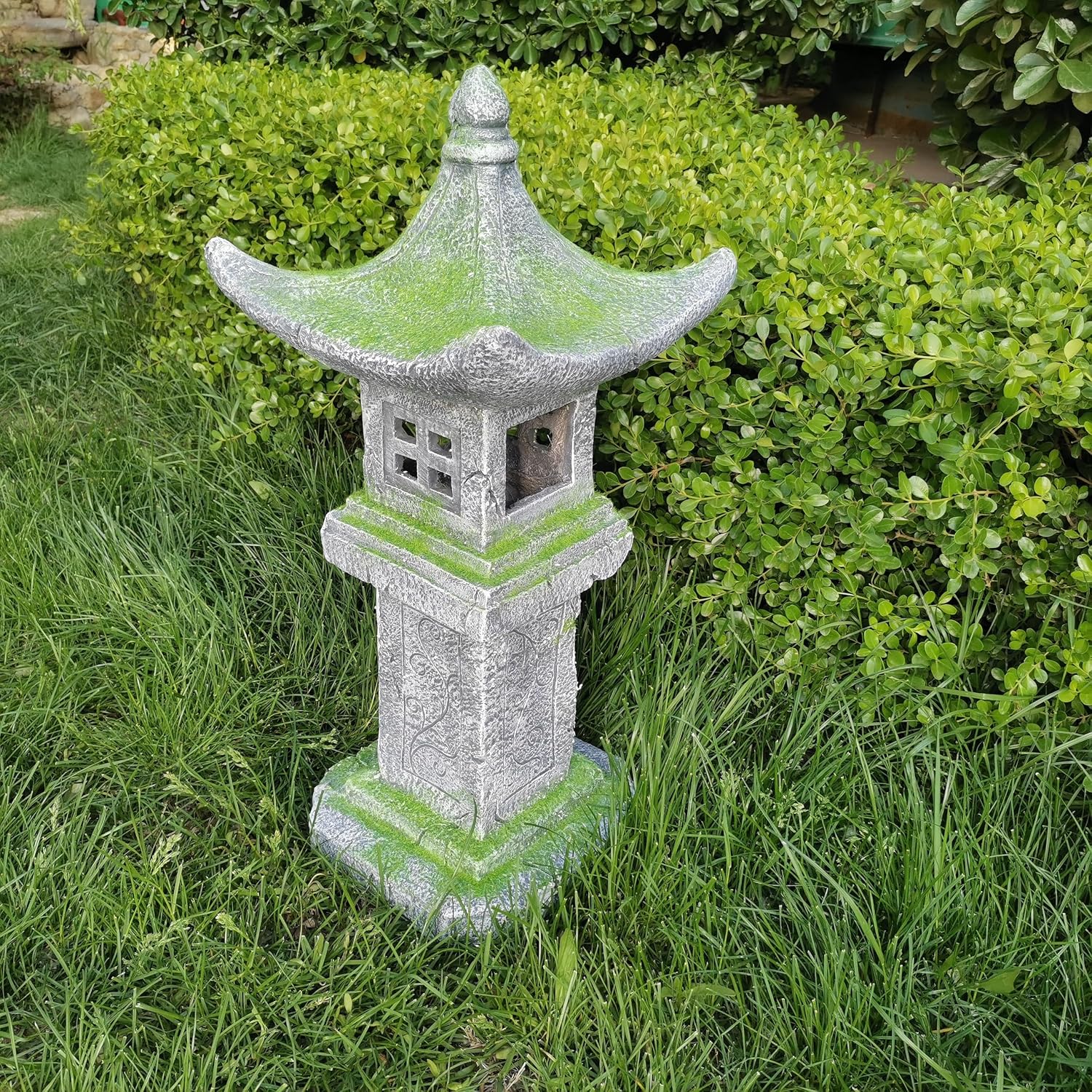 31.5''High Japanese Pagoda Statue Moss-Covered Retro Miniature Tower Lantern Garden Decoration Figurines Outdoor Asian Decoration Zen Courtyard Landscape…